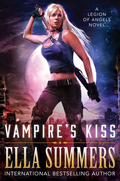 Cover of Vampire's Kiss (2016)