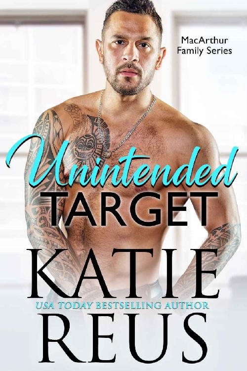 Cover of Unintended Target (MacArthur Family Series Book 2)
