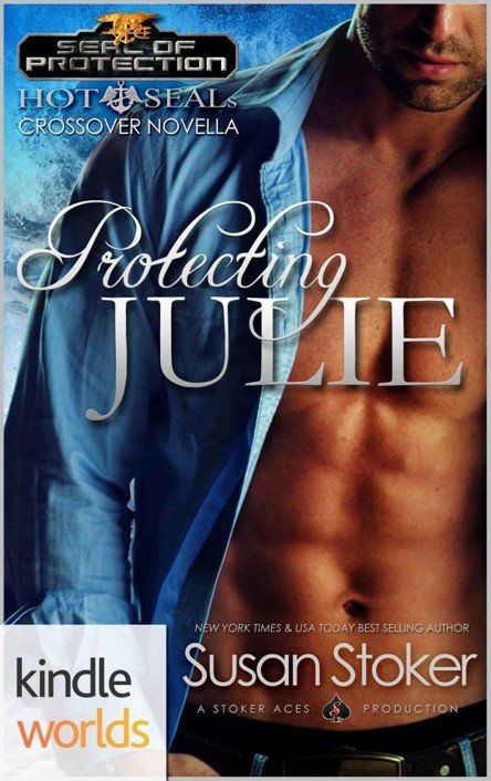 Cover of Hot SEALs- Protecting Julie (2015)