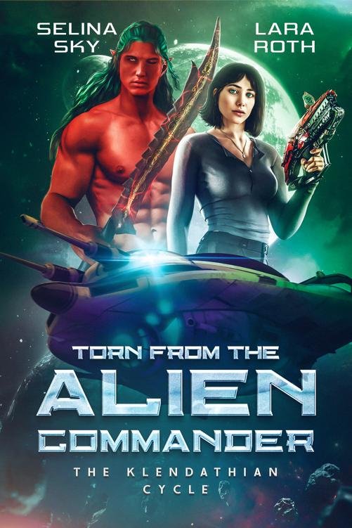 Cover of Torn from the Alien Commander : An Epic Space Opera Romance (The Klendathian Cycle Book 5)